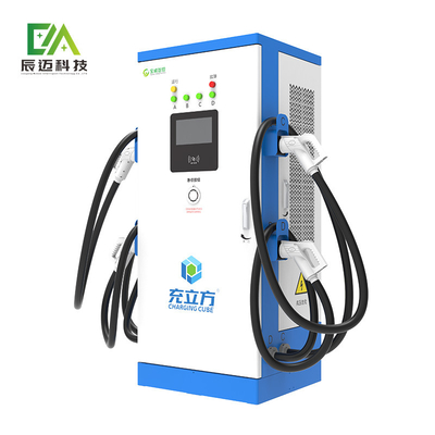 İyi bir fiyat. Mckee OCPP Ticari DC Hızlı EV Şarj cihazı 60KW-240KW CCS2 CCS1 çevrimiçi