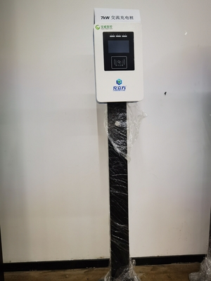 7KW Mavi ve Beyaz Sütun / Zemin Tipi Tek Silah Elektrikli Araç AC Şarj Yığın