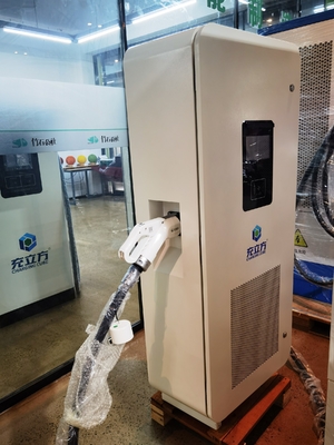 160KW CCS2 Çift Silahlı DC Elektrikli Araç Şarj Yığın / DC Hızlı Şarj İstasyonu