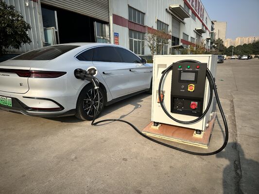 İyi bir fiyat. Mobil Enerji Depolama Güç Bankı DC Şarj Cihazı 80kWh 85kW Sıvı Soğutma IP54 7 inç Dokunmatik Ekran 7m Kablo CCS1 CCS2 CHAdeMO GBT Tesla Şarj Tabancası Çevrimiçi